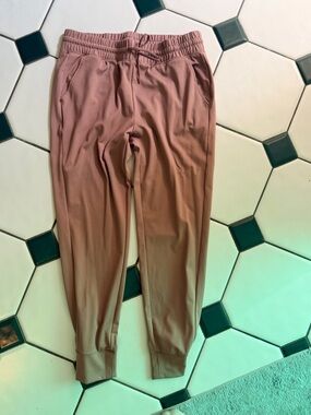Yogalicious Drawstring High-Rise Jogger Leggings in Dusty Rose